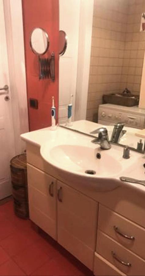 B&B Stanze Lussuose Aversa Exterior photo