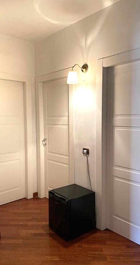 B&B Stanze Lussuose Aversa Exterior photo